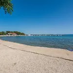 By The Sea - 18590 * Vir