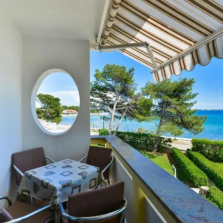 By The Sea - 18590 Appartement *