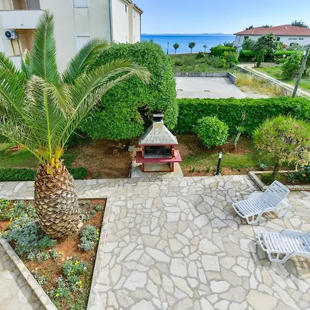 By The Sea - 18590 ויר
